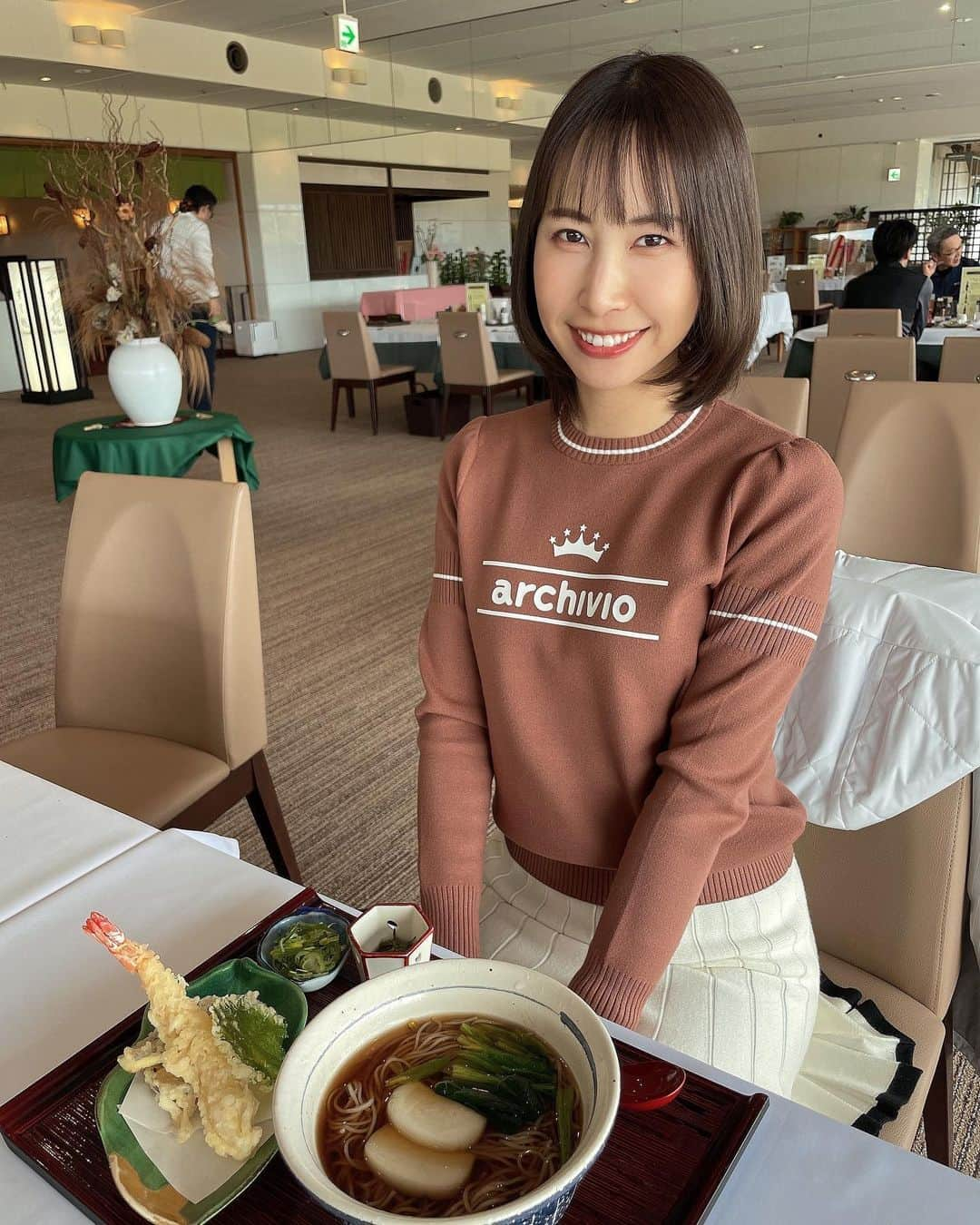 米澤有さんのインスタグラム写真 - (米澤有Instagram)「私のゴルフ飯はやっぱりお蕎麦💛 冬は温かいお蕎麦ばかりでしたが、もうそろそろ冷たいお蕎麦も楽しめそう😋 #お蕎麦好き  #お蕎麦好きな人と繋がりたい  #ゴルフ飯  #アルチビオ #archivio  #ゴルフ場ランチ  #お蕎麦 #蕎麦女子  #蕎麦好きと繋がりたい  #ランチ #らんちたいむ #lunchtime #お昼ご飯 #golflunch」3月7日 9時04分 - yu.u.yonezawa