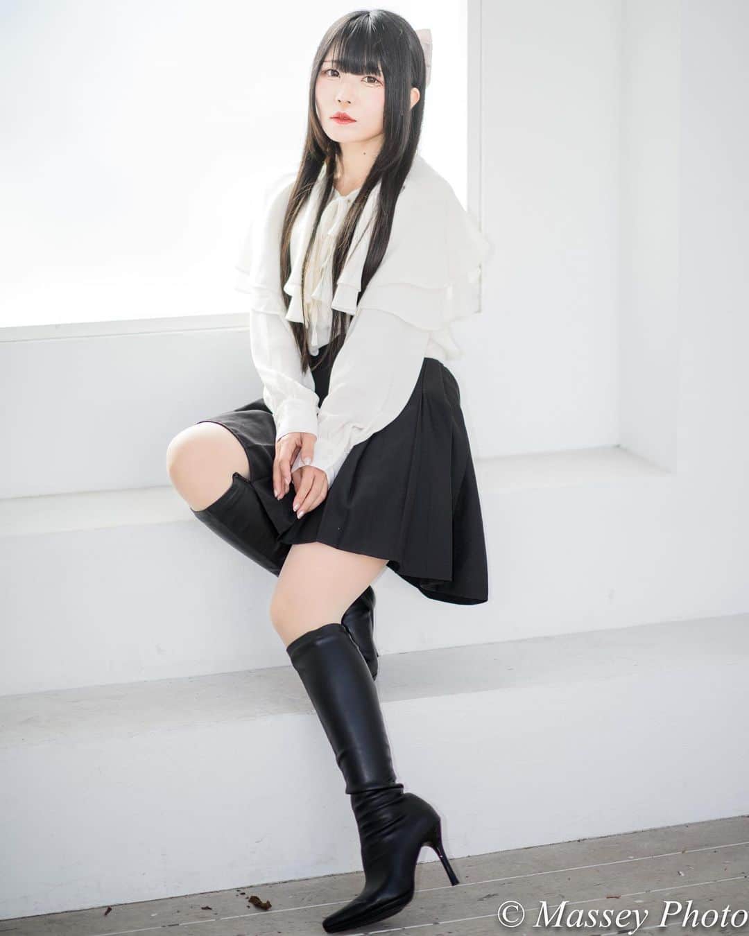 のインスタグラム：「. . . . 「STUDIO ECOLO SKY」で撮った写真です。 モデルは、SAKIちゃんです。 It is a picture taken in the studio “STUDIO ECOLO SKY”. Her name is SAKI. . . #ポートレート #ポートレート女子 #ポートレートモデル #ポートレート撮影 #ポートレート部 #ポートレイト #ポトレ #ポートレートモデル撮影 #被写体 #被写体モデル #被写体女子 #写真部 #写真好きな人と繋がりたい #美女図鑑 #黒髪美女 #さきちょこ #可愛い女の子 #cute #portrait #excellent_portraits #girlsphoto #lovers_nippon_portrait #portrait_perfection #portraitphotography #japanesegirl #japanesemodel #tokyogirl #good_portraits_world #모델촬영 #인물사진」