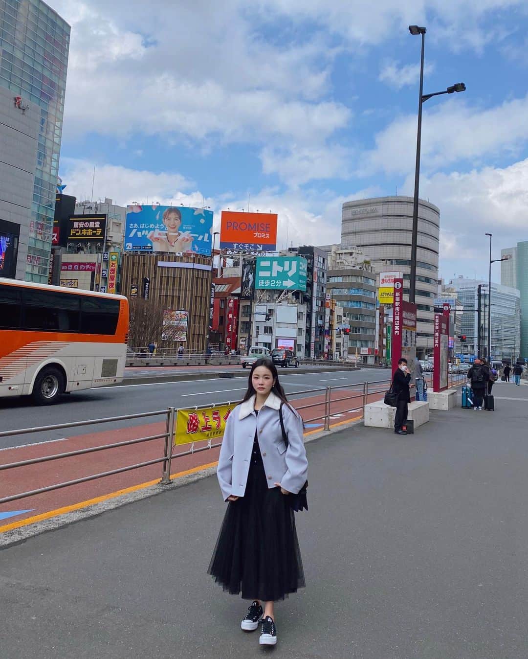 イム・ウンスのインスタグラム：「_ 本当に可愛かった🤍💙 . . #shinjuku」