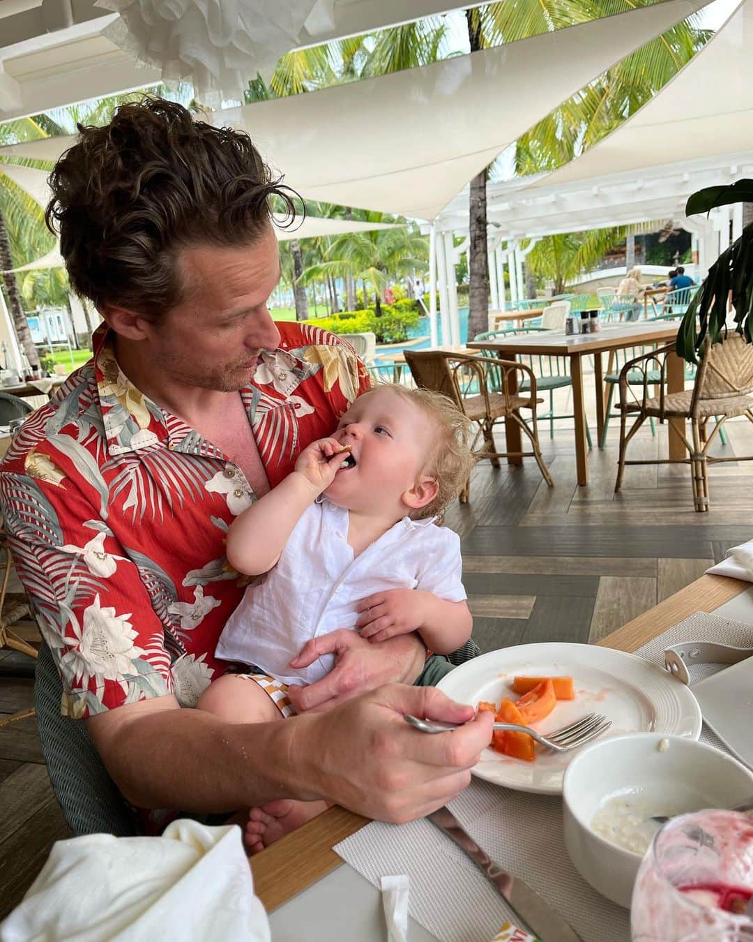 アンデルス・リンデゴーのインスタグラム：「Louis❤️🇩🇰🥳」