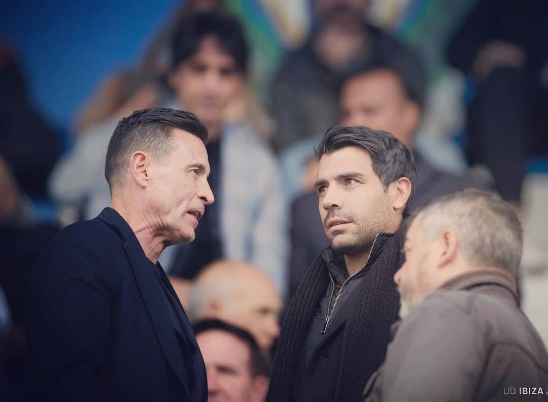 アウグスト・フェルナンデスのインスタグラム：「Con @salvoamadeo recordando cuando me quiso llevar al @valenciacf 😜」