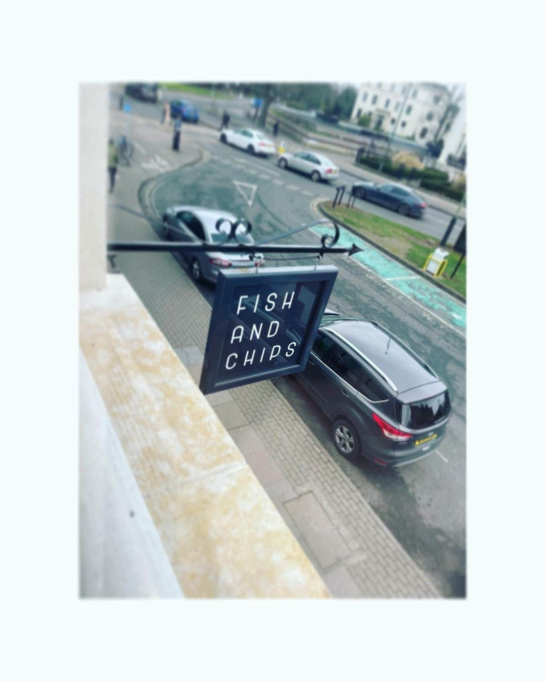 ダイアナ湯川さんのインスタグラム写真 - (ダイアナ湯川Instagram)「@thechipshed Cheltenham, coming soon… !! 🎉 🙌🏼  . . . #fishandchips #thechipshed #gohubby #cheltenham #montpellier #comingsoon #excited」3月7日 5時45分 - diana.yukawa