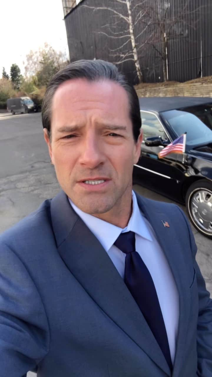 イアン・ボーエンのインスタグラム：「6 years to earn your trust America!!! …and everyone else who’s not America that gets to vote in our elections!  I’m your guy! ***BOHEN’28***」