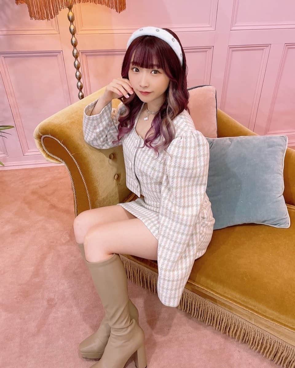 平野友里（ゆり丸）のインスタグラム：「🎀  #ゆり丸コーデ 🍥🤍  セットアップ⇨ @honeymihoney_official  ブーツ⇨ @randa_pic  カチューシャ⇨ @shein_japan   kawaiiの努力、もっと頑張ろう😾🤍  ・ ・ ・ ・  #honeymihoney #randa #shein #ハニーミーハニー #ランダ #シーイン #shein購入品 #sheinコーデ #シーイン購入品 #シーインコーデ #カチューシャ #カチューシャアレンジ #カチューシャヘア #カチューシャコーデ #ゆり丸 #平野友里 #アイドル #ootd #ootdfashion #コーデ #コーディネート #コーデ記録」