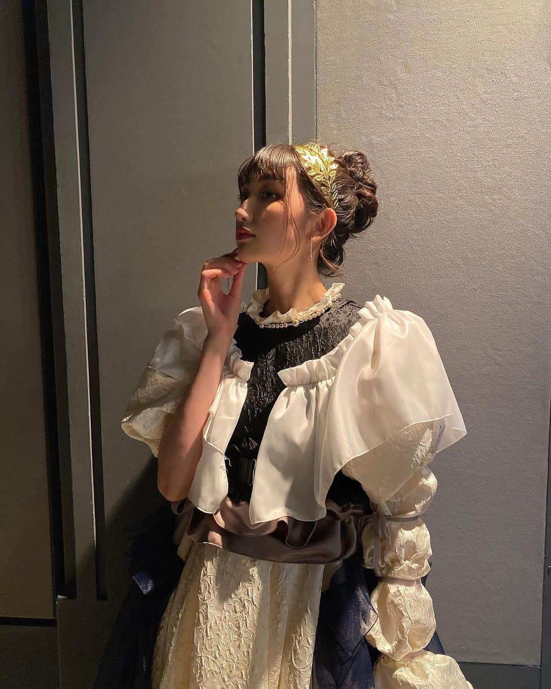 黒田瑞貴のインスタグラム：「ふわふわのドレス  #fashion #fashionshow #ドレス　#dress」