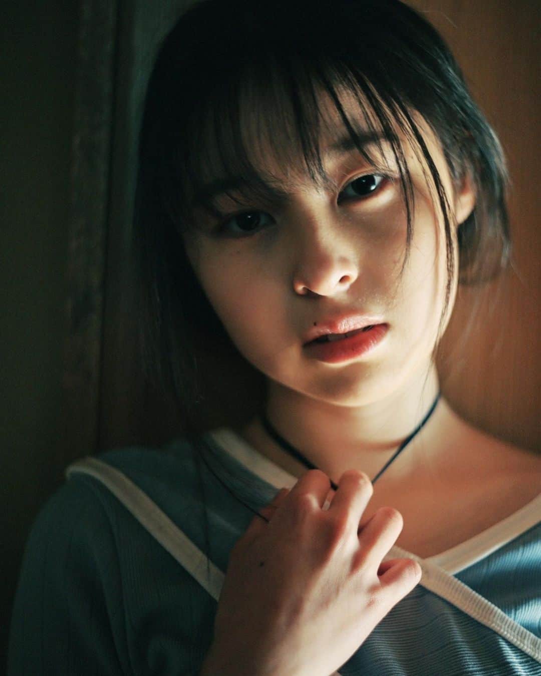村山千夏のインスタグラム：「お知らせです。  この度、 週プレ プラス「ポラリス　ヒロインたちの肖像」に掲載していただきました！  人生初のインタビューもしていただき、緊張しましたが、素敵なスタッフの皆様と楽しい時間を共有し”今”の自分が出せたかなと思います。  ご覧いただけたら嬉しいです☺︎  On this occasion, It was published in Weekly Pre-Plus "Portrait of Polaris Heroines"!  It was my first interview in my life, so I was nervous, but I think I was able to share a good time with the wonderful staff and show myself “now”.  I would be happy if you could see it ☺︎  https://www.grajapa.shueisha.co.jp/plus/column  #05#05line#17歳 #週プレ#週プレプラス #週プレポラリス#週刊プレイボーイ#ヒロインたちの肖像 #fyp」