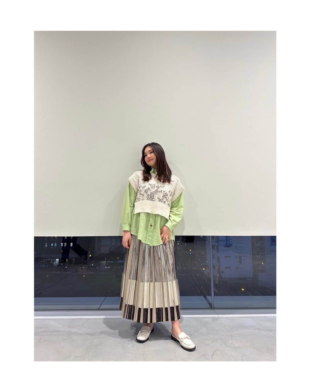 箭内夢菜のインスタグラム：「お知らせです*ﾟ  今夜9:00～放送の 『ザ！世界仰天ニュース』 出演させて頂いております*  ''3.11に起きた福島第一原発事故で何が起こっていたのか''  当日小学4年生だった私には 一体何が起きているのかわからず ただただ恐怖心しかなかった事を鮮明に覚えています  でも大人になった今、知らなかった事を詳しく学ぶことができ 改めて3.11の怖さを知ることができました  大好きな地元『福島県』は徐々に輝きを取り戻してきていますが、もっともっと復興に向けて私ができることを頑張っていきたいと思います  今夜 絶対みてください*ﾟ   #ザ世界仰天ニュース」