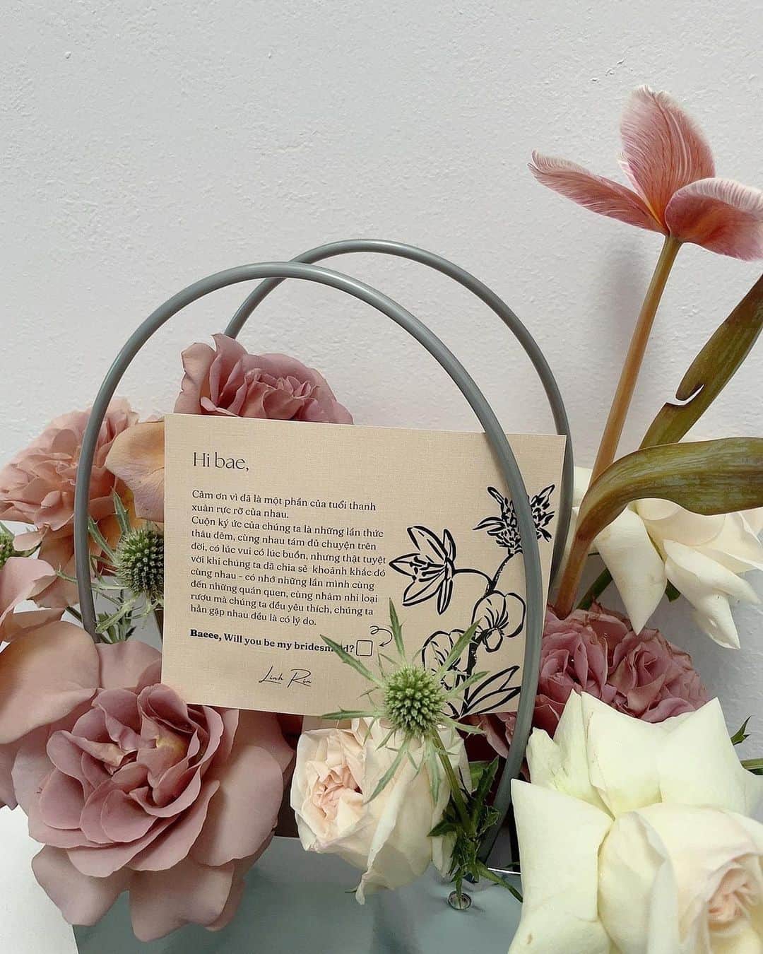 Chi Puのインスタグラム：「Congratulations to my dear friend on your upcoming wedding! I am honored to stand by your side as your bridesmaid, supporting you through all the joy and excitement that this new chapter will bring.  Let the countdown to the big day begin! ❤️👰🏻🤵🏻  @linhrin @runpiprun」