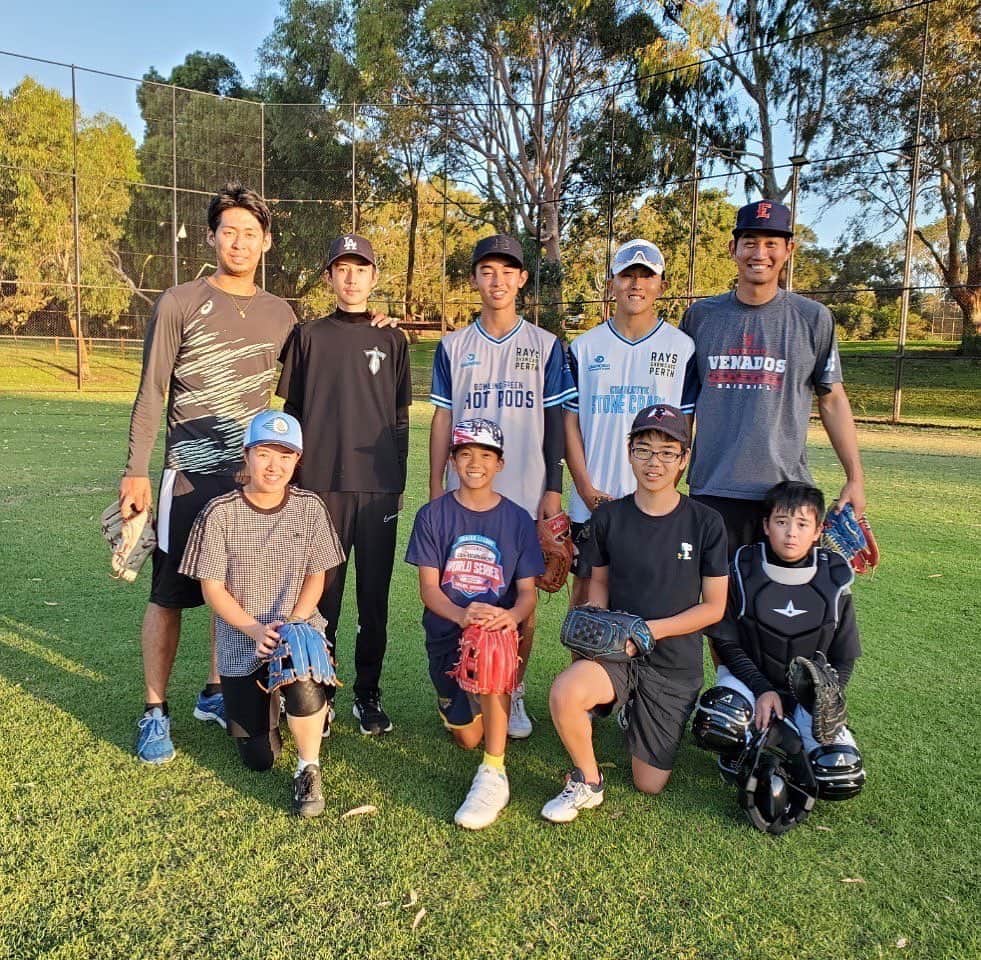 濱矢廣大のインスタグラム：「. 塩田と一緒にパースで日本の野球少年達にお会いしました！子供達とたくさん野球の話をして、とてもいい時間を過ごせました🙇🏻‍♂️  またお会いしましょう！ ありがとうございました😊  #Australia  #Perth」