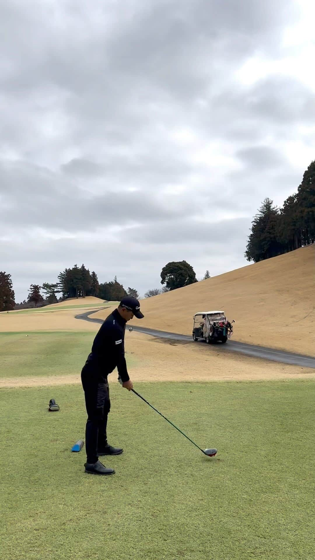 塩見好輝のインスタグラム：「. 本当いい球が打ててきてる🏌️‍♂️ スイングもちょっとバージョンアップ🤏  #taylormade #isps#pgm#cvstos #サトウ食品#ミノル#マルヨシ物産#アルテニカ#ヤナギダ#ゴルフ #ゴルフ動画 #ゴルフスイング動画 #ゴルフレッスン動画 #スイング動画」