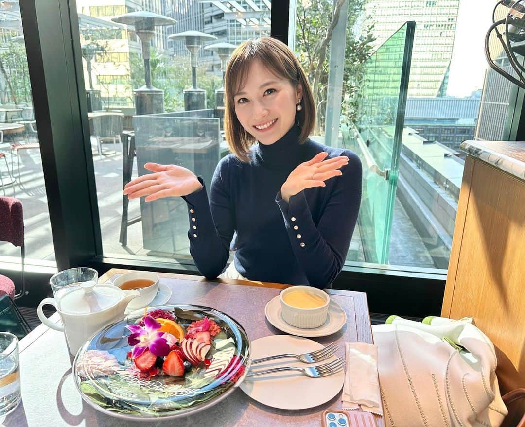 中野瑞希のインスタグラム：「. 先日、親友の誕生日のお祝いをしました✨ . . いつも会うとパテを食べてるよね！ というたわいもない会話をしながら、 美味しいご飯を堪能🫶 . . #lunch#theupper#birthday#birthdayplate#丸の内#丸の内ランチ#丸の内グルメ」