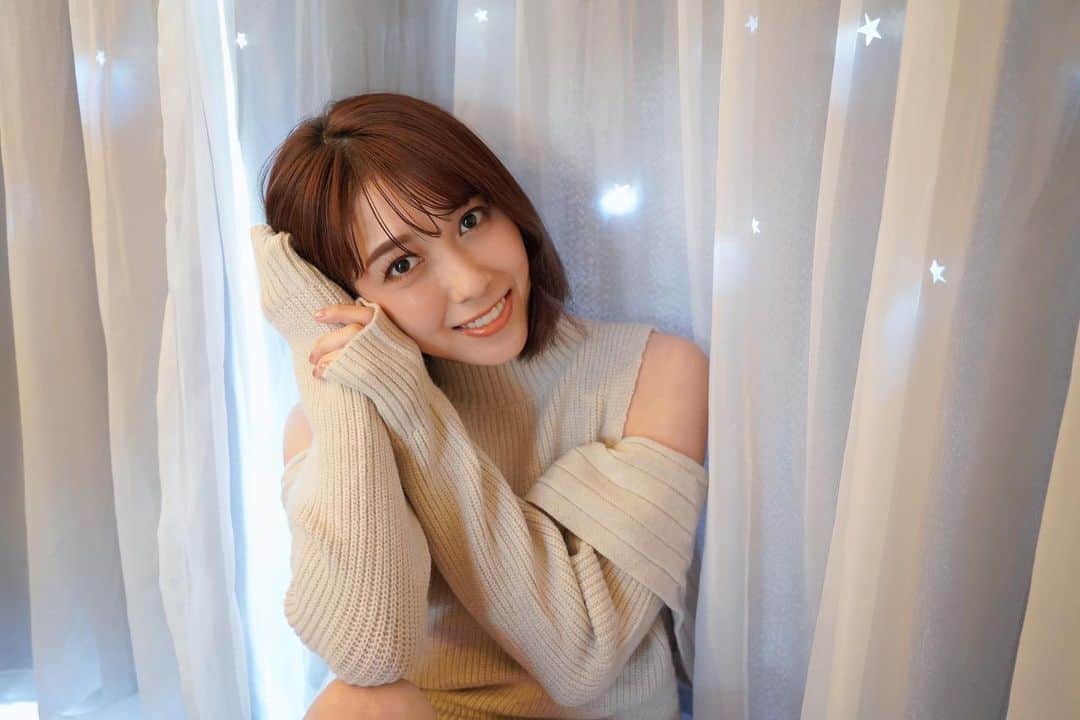 秦瑞穂のインスタグラム：「.  今日はラジオお休みでした😭  最近全然スタジオ行けてない... 今月もう一つのラジオも秦はお休みです🙇‍♀️  喋り足りないー！！！！🤨  また時間見つけてインスタライブとかもやりたいね🤭  おやすみなさい🌙  .  #秦瑞穂 #follow #me #followme #japanesegirl #japan #粉我 #偶像 #インスタグラビア #gravure #instagravure#sexy#셀카놀 #被写体 #selfie #lingerie#gn#셀카」