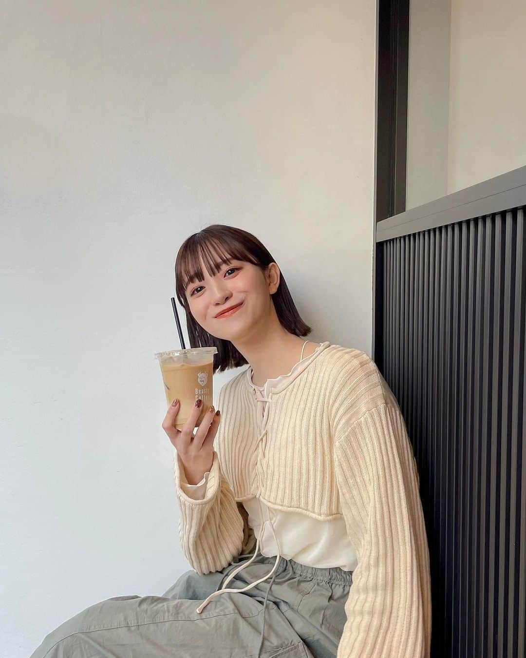 いのうえです。さんのインスタグラム写真 - (いのうえです。Instagram)「ㅤㅤㅤㅤㅤㅤㅤㅤㅤㅤㅤㅤㅤㅤㅤㅤㅤㅤㅤㅤㅤㅤㅤㅤㅤㅤ ちょっと前のおやすみの日☕️🍃  みんながこのあいだ おすすめのカフェの投稿も もっとみたい!って言ってくれたので また良きカフェ見つけたら更新するね☺️  お洋服は靴と鞄以外全部 @kastane_ ♡  ☕︎ @beastycoffee」3月7日 21時38分 - i_mao__