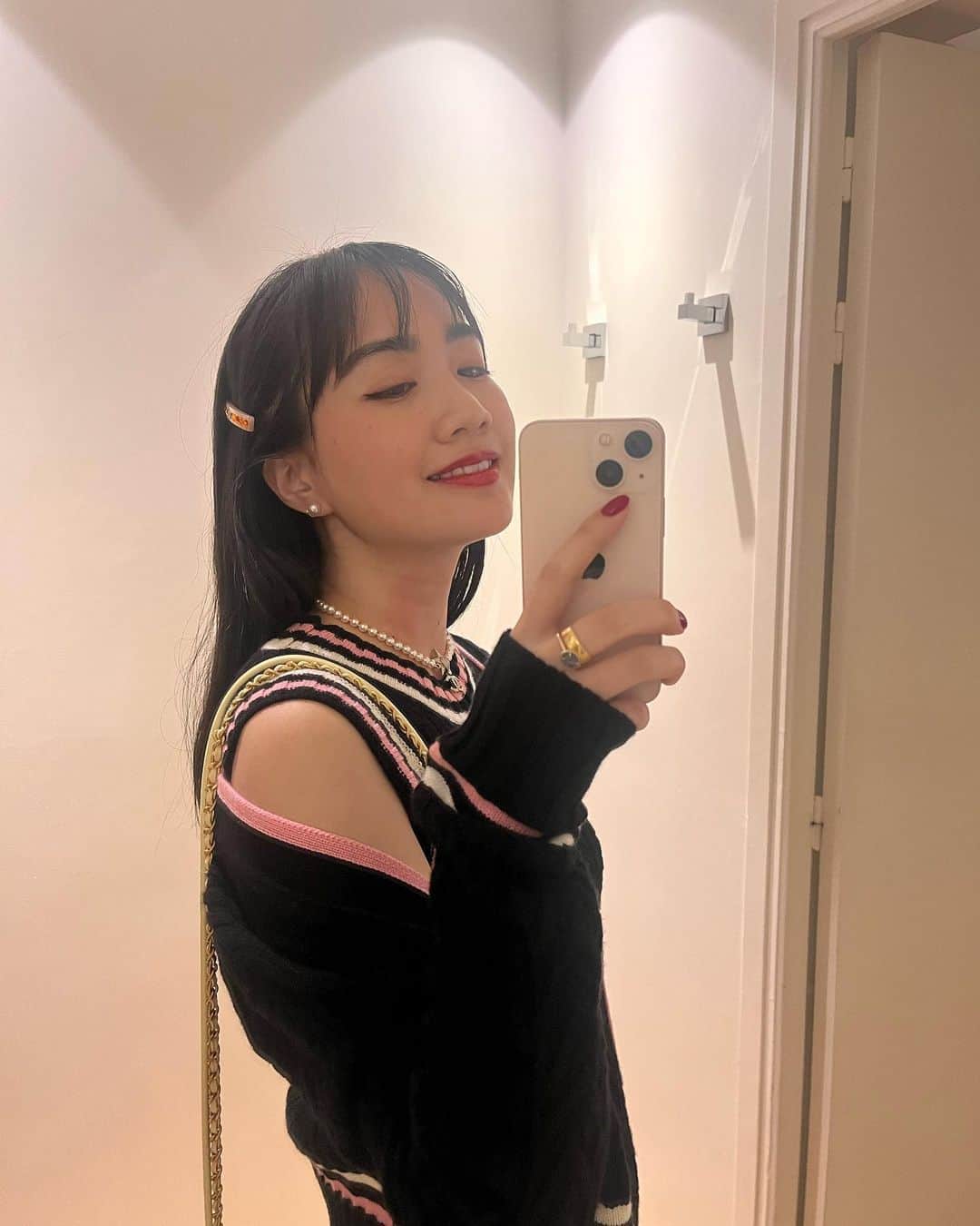 渡邉香織のインスタグラム：「@chanelofficial 🤍❤️」