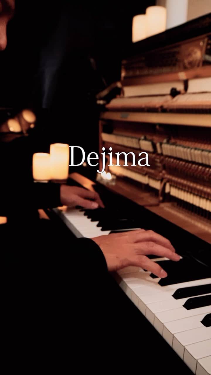 望月衛介のインスタグラム：「It is full moon today 🌕 My compose day 🤗  I was inspired by Dejima where is located in Nagasaki Prefecture Japan  Dejima was the only trading base in the Edo period I think that many people felt romance and dreamed of the world.  #piano #pianist  #composer  #originalsong  #originalcomposition #healing #heal #chill #chillmusic  #newage  #newagemusic  #eisukemochizuki  #ピアノ #ピアニスト #癒し #ニューエイジ #ヒーリング #オリジナルソング #作曲 #満月作曲 #望月衛介 #fullmoon #満月」