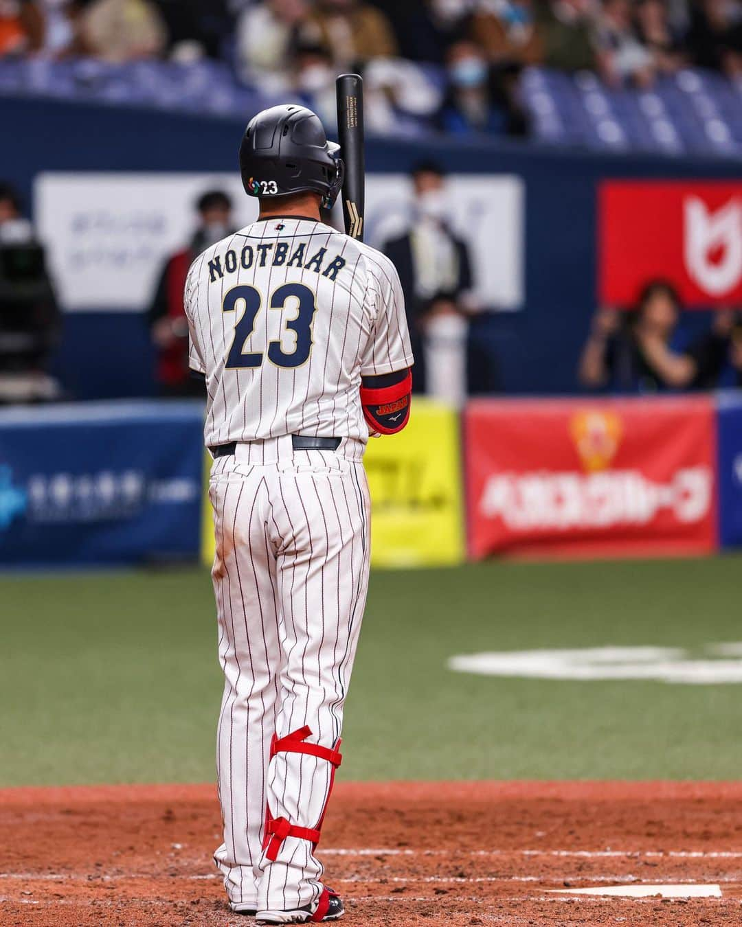 ラーズ・ヌートバーさんのインスタグラム写真 - (ラーズ・ヌートバーInstagram)「Thank you Japan! What an honor it’s been to play in and represent Japan this week. Now we go…🎌 #WBC2023 #Tatchan」3月8日 0時45分 - lars_nootbaar11