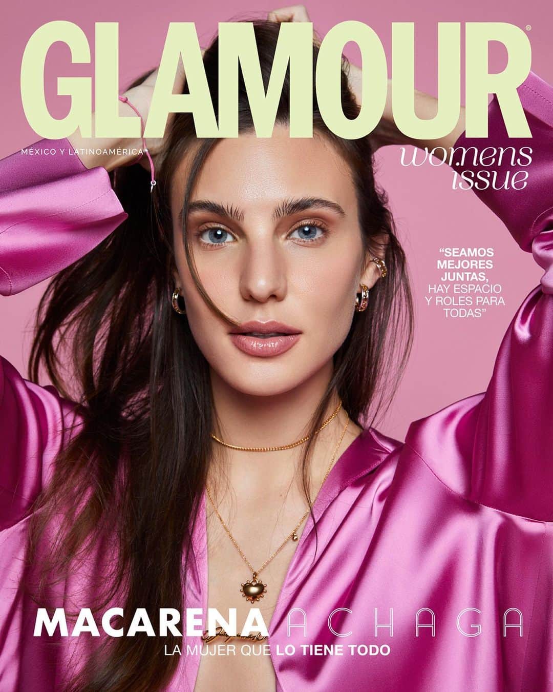 Macarena Achagaのインスタグラム：「Deseo cambiar la idea negativa que tenemos de competir entre mujeres, quiero que seamos mejores cada día juntas, hay espacio y roles para todas.  No hay nada que probar, todas las mujeres tenemos nuestro propio poder.  Gracias #GlamourMarzo por ayudarme a alzar mi propia voz para promover juntos un cambio de consciencia que se extiende más allá del set.   #MacarenaenGlamour   Head of Editorial Content Glamour México y Latinoamérica: @itsfarahslim Entrevista: @joselyneo Fotografía: @estebancalderon Iluminación: @pionero_de_nada Maquillaje: @robbielikemargot Peinado: @ernestovargashair Stylist: @daniloosalazar Estudio: @dma.studios PR: @el_lanco  Special thanks @tousjewelry @isabellaouu」
