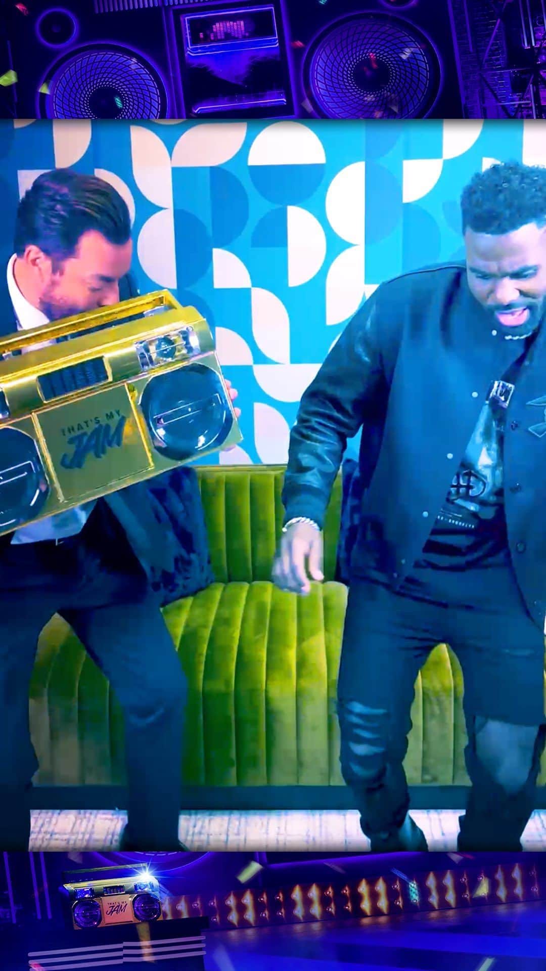 ジェイソン・デルーロのインスタグラム：「Let’s get this right 📻@jasonderulo #ThatsMyJam」