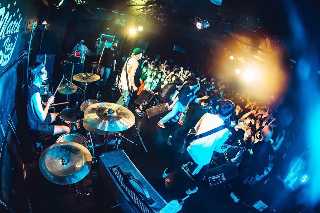 Bunta さんのインスタグラム写真 - (Bunta Instagram)「HACHIDORI  灼熱ライブ🔥🔥🔥  📸 @masaty_x   #hachidori #drum #drummer  #drumlife」3月8日 12時45分 - buntatf