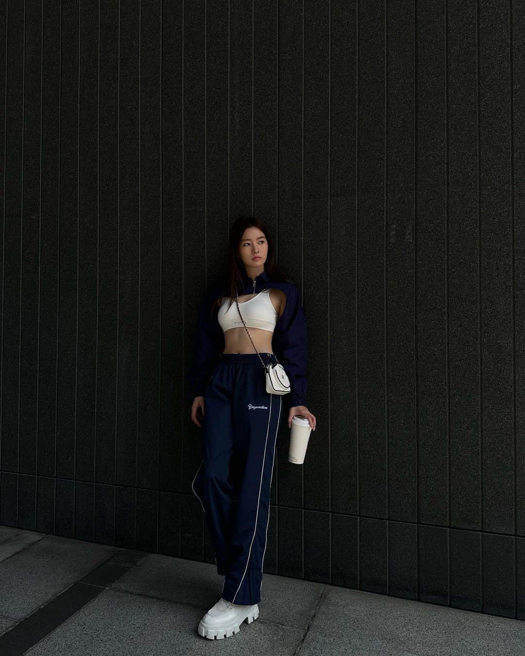 チェン・ユアンさんのインスタグラム写真 - (チェン・ユアンInstagram)「今天的天氣允許我這麼穿🤪」3月8日 13時09分 - katie_chennn