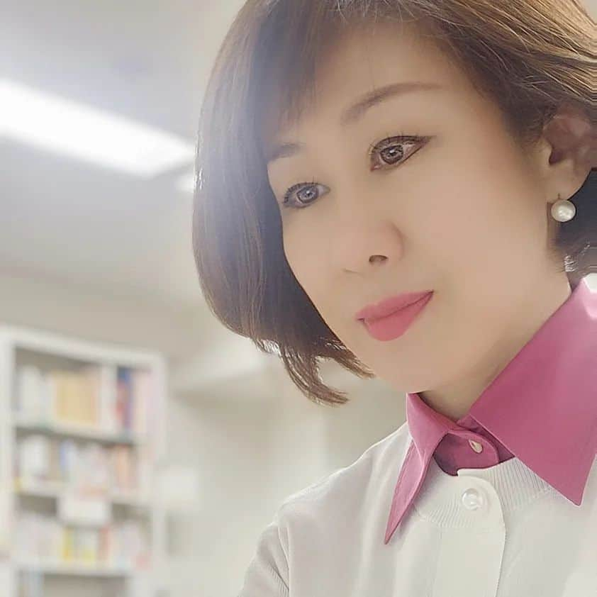 清水まり子さんのインスタグラム写真 - (清水まり子Instagram)「今に全力。尊い毎日。当たり前の日常を積み重ねられることがどんなに有難いのかをしみじみ感じながらの日々。 #震災復興  #戦争  #コロナ  #当たり前の日常に感謝  #忘れてはいけない  #resilience  #wellbeing  #positivethinking  #グリーフケア  #MARIKO  #清水まり子」3月8日 5時06分 - mariko1205shimizu