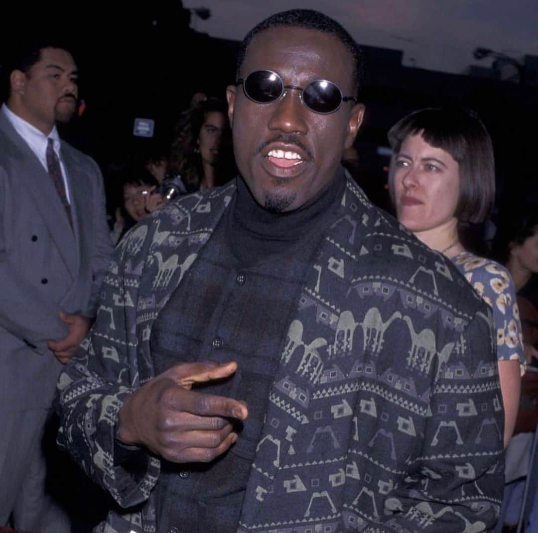 ウェズリー・スナイプスのインスタグラム：「Die Hard with a Vengeance Premiere, circa ‘95. I might still have these shades somewhere 🙌🏿」