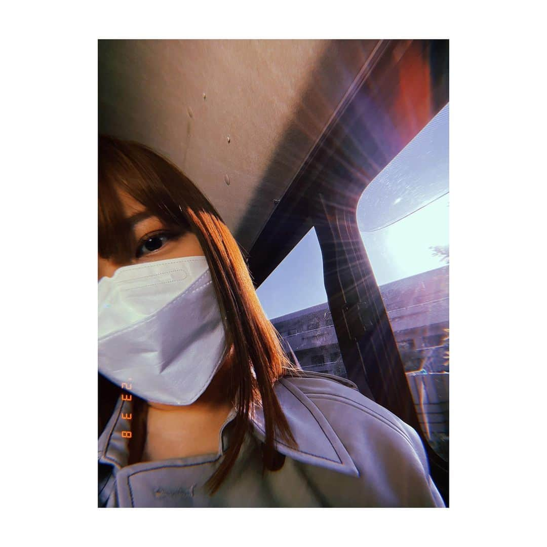 阿部華也子のインスタグラム：「あさひー☀️  今日も頑張りましょー  #ロケ #まだねむい #意外と朝とてもさむい」