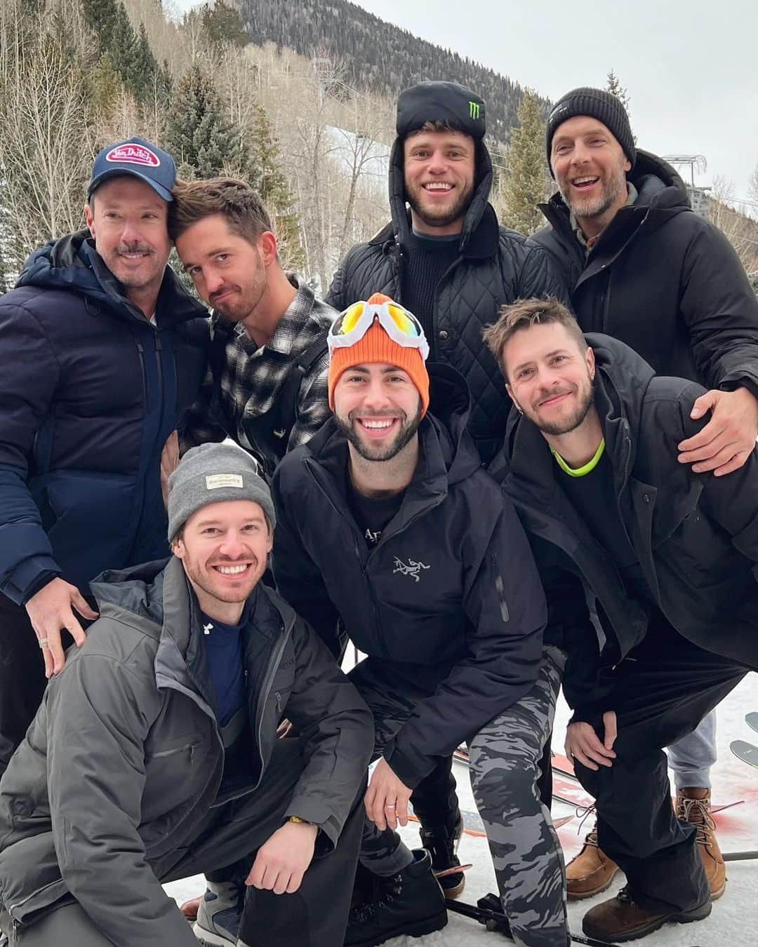 ガス・ケンワージーさんのインスタグラム写真 - (ガス・ケンワージーInstagram)「My Tellu-ride or dies! 🥹 Truly had the best time ever at @TellurideGaySki Week and I’m already looking forward to coming back next year - who else is gonna join?! 🌈⛷️」3月8日 9時15分 - guskenworthy