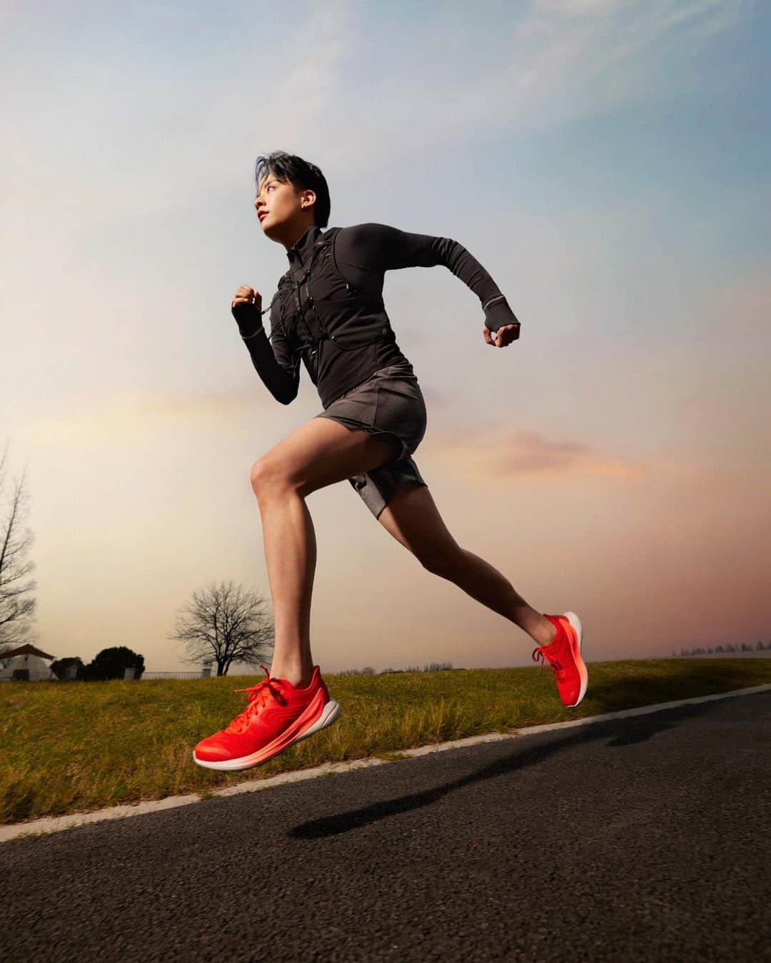 アンバー さんのインスタグラム写真 - (アンバー Instagram)「Never gunna stop running 🙃where are you running to? @lululemon」3月8日 10時44分 - amberliu