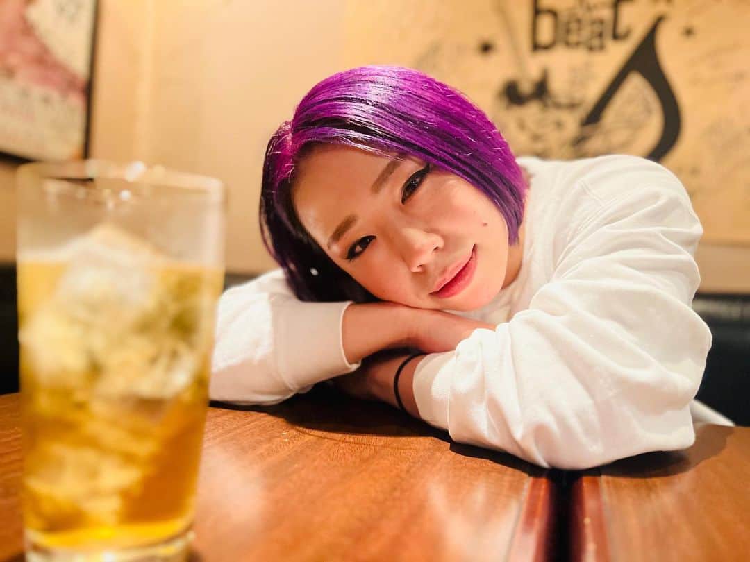 DASH・チサコのインスタグラム：「🥃♡  📍beat 仙台市青葉区国分町2-1-14 第二藤原屋ビル5F @ryo5414   #仙女  #sendaigirlspro #女子プロレス #プロレス  #チサコはハイボール  #ウイスキー  #チサコ酒場放浪記 #SENJO #dashchisako」