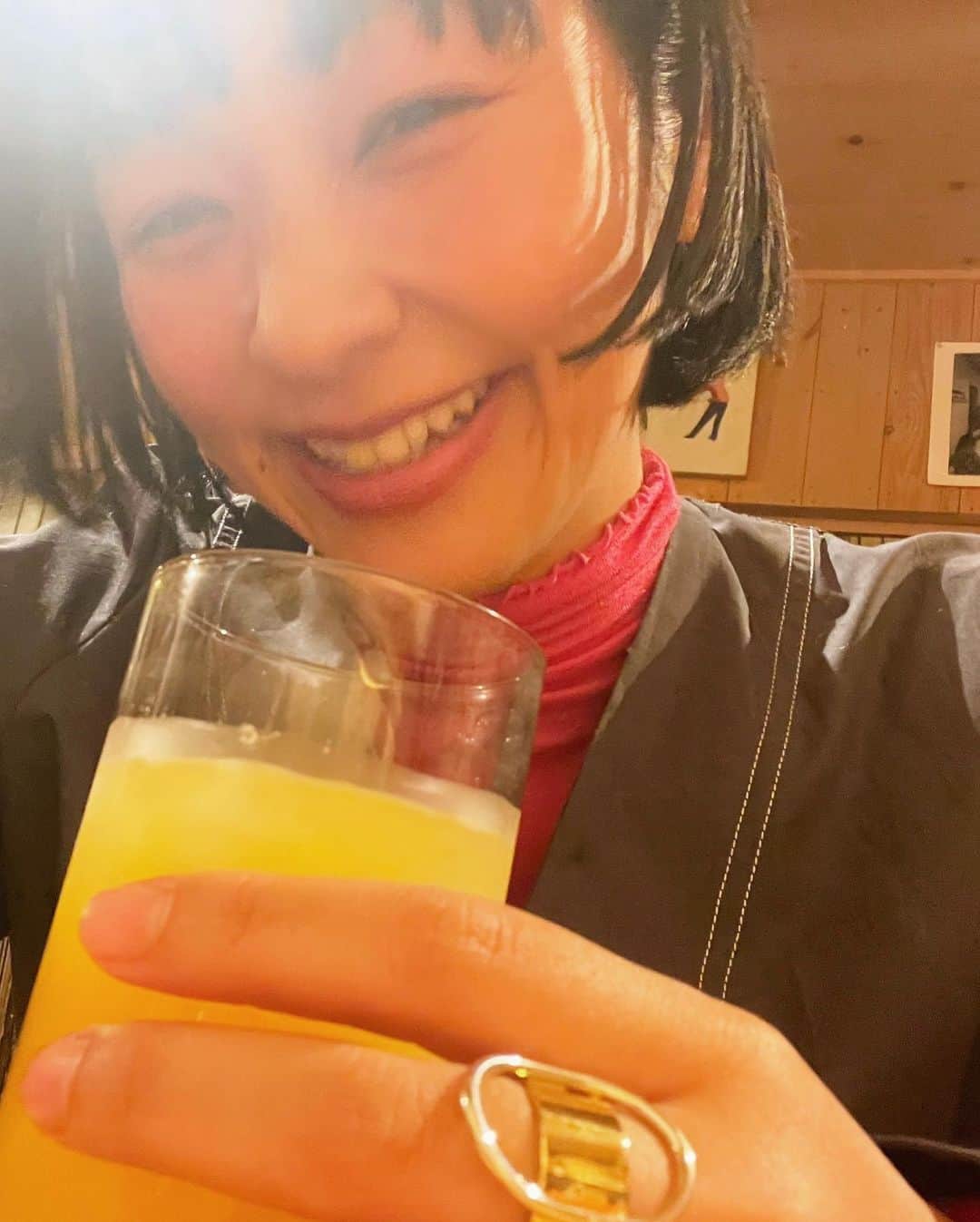 近藤夏子さんのインスタグラム写真 - (近藤夏子Instagram)「何歳になっても笑っていられる人生がいいなぁ🌷✨ 大切な人たちと一緒に🫶ね💕 #国際女性デー」3月8日 16時55分 - kondonatsuko