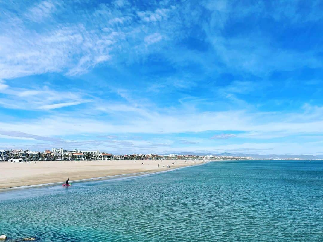 楽山孝志のインスタグラム：「最高の天気👍 #バレンシア  #海  #自然  #ビーチ  #valencia  #spain  #nature  #beach #photography  @global_cupture @nature」