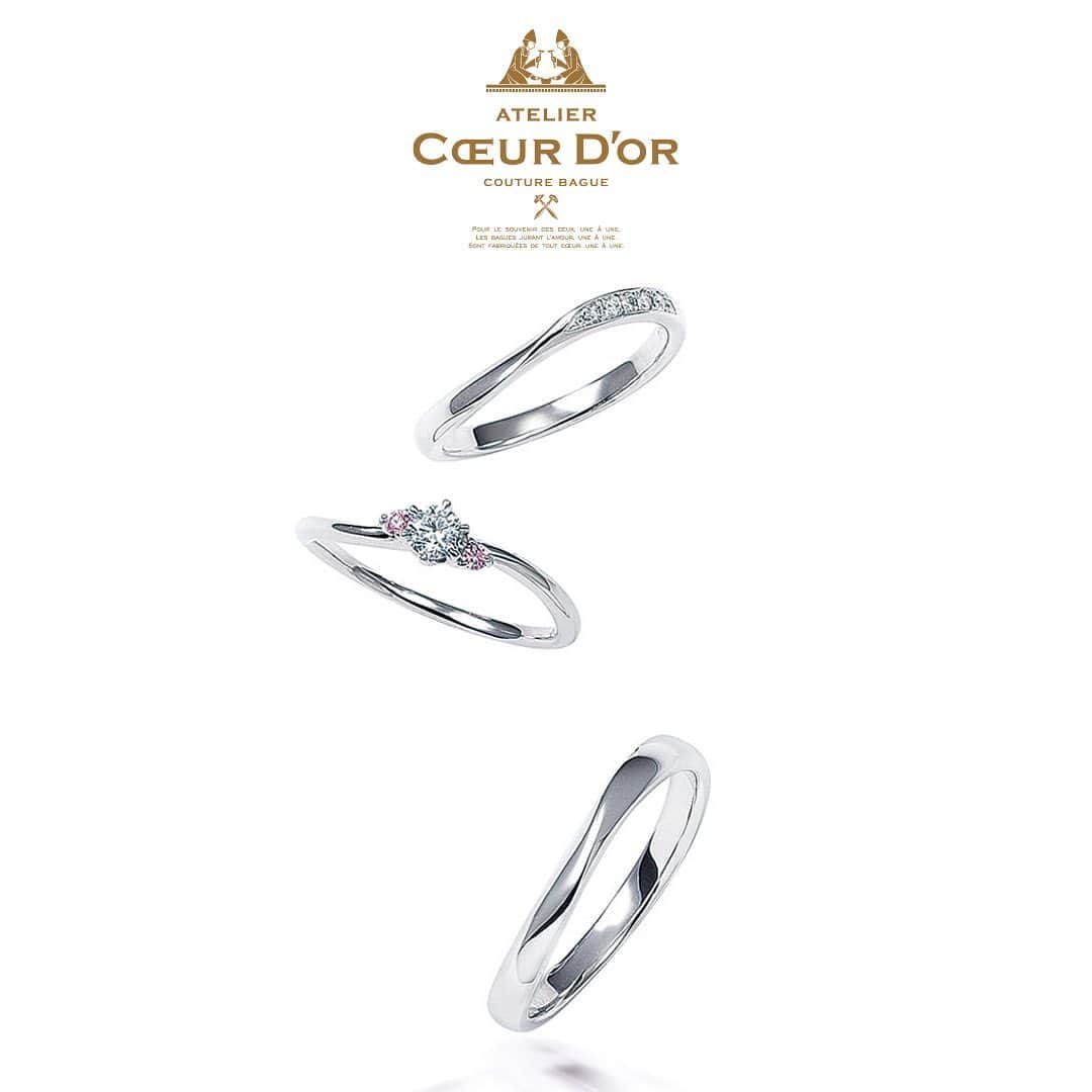 BIJOUPIKO(ビジュピコ)さんのインスタグラム写真 - (BIJOUPIKO(ビジュピコ)Instagram)「幸福感溢れるピンクダイヤで手元からハッピーオーラ全開！ ． 「永遠の絆」という宝石言葉を持ち、 愛と透明性をパートナーとの間にもたらす ピンクダイヤモンド。 婚約指輪の両サイドに留められており、 身につけるあなたの魅力を 豊かに引き出してくれるのです🧚🏻‍♀️ ． ． コンセプト💐 -流れ星- 願いを叶えてくれる、 ふたりだけの流れ星を、 いつもそばに。 ． ． ブランド💫 COEUR D'OR -クゥドール- . リング💍 météore -メテオール- . プライス🕊 （ER)Pt950/Pink Dia ¥145,200～ （MR)Pt950 ¥94,600～ ※価格は税込表記、ERは枠代のみ。 . ． 来店特典でAmazonギフトカード3,000円分を プレゼントしています✨ ※一部店舗はケンズカフェ東京のガトーショコラ引換券プレゼント ▼来店予約はこちらから @bijoupiko_official ． ． 期間限定！ビジュピコオリジナルの ペカンナッツショコラ 塩キャラメル味も 店頭にてプレゼント中💝 ※無くなり次第終了です ※一部店舗のみの開催です ． ． この投稿いいねと思ったら❤️をタップ、 後から見返したいときは保存🔖、 誰かに教えたいときにはシェアしてください🫶 . . #ビジュピコ #bijoupiko #ビジュピコ_coeurdor」3月8日 18時26分 - bijoupiko_official