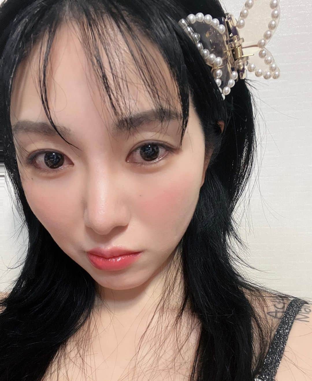 ミナさんのインスタグラム写真 - (ミナInstagram)「헤메를 너무 잘해주셔서 사진을 100장 찍었다…핳 다이어트 힘들었다 흑」3月8日 18時45分 - kvwowv