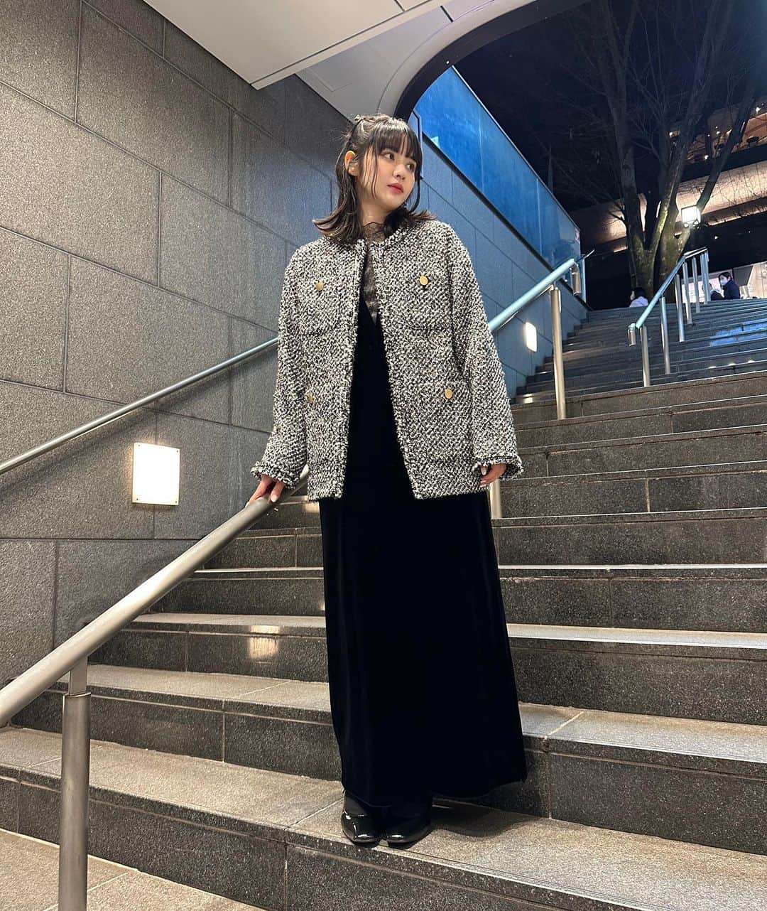鎮西寿々歌さんのインスタグラム写真 - (鎮西寿々歌Instagram)「ツイードジャケットいい #おすずの福」3月8日 19時34分 - tarasuzuka24