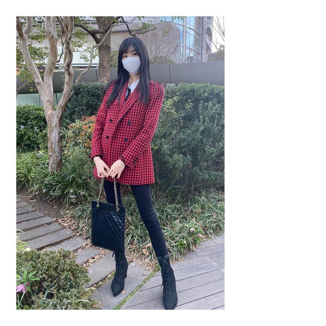 大島璃音さんのインスタグラム写真 - (大島璃音Instagram)「🥀 クリスマスローズがとっても綺麗に咲いていました🤍」3月8日 19時49分 - rinon_ohshima