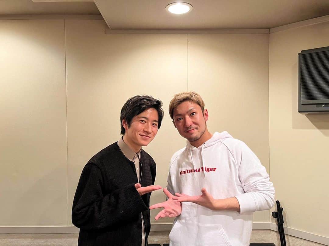 のインスタグラム：「. 今週のゲストは、、  村井良大さんです🙆‍♂️🙆‍♂️  7年前に #戦国鳥獣戯画 と言う作品でご一緒させて頂き、  そこからのご縁なんです😊  久しぶりに会って楽しくお話できてすっごい楽しかったですし！  めちゃくちゃいいお話を聴かせてもらいました！！  ぜひお聞きください🙇🏻‍♂️  #中村橋之助のカルチャー幕見席  #村井良大 #中村橋之助 #spotify」