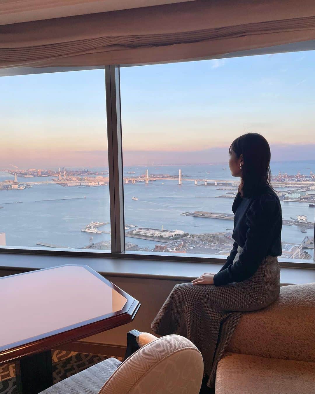 杉浦みずきのインスタグラム：「. #ホカンス  ふつうの平日が最高の日になった💓 この3人でいたら何してても楽しいのだけどね  #横浜ロイヤルパークホテル」