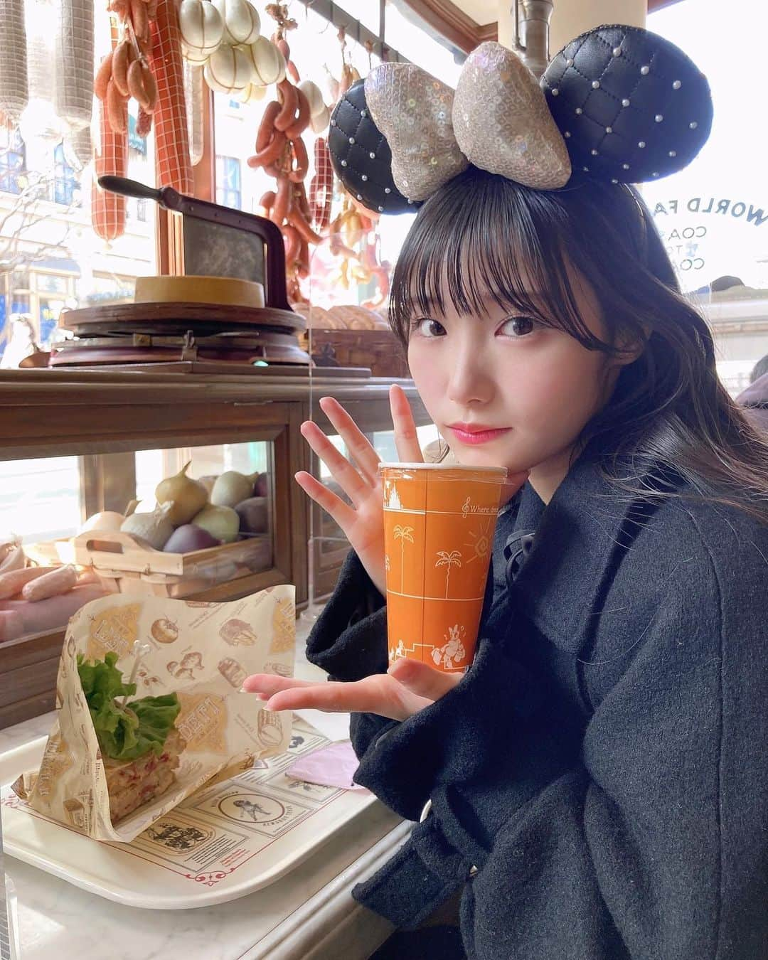 倉島杏実さんのインスタグラム写真 - (倉島杏実Instagram)「🧡🥤   #ディズニーシー #ディズニー写真 #ディズニーコーデ #ディズニーカチューシャ #ディズニーフード #idol #SKE48 #sjk #05」3月8日 23時39分 - anzunomi_ske