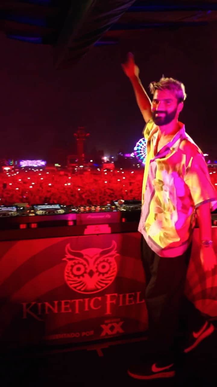 R3habのインスタグラム：「WHAT A MOMENT IN MEXICO 🇲🇽🔥 #elchuckylozano #edcmexico」