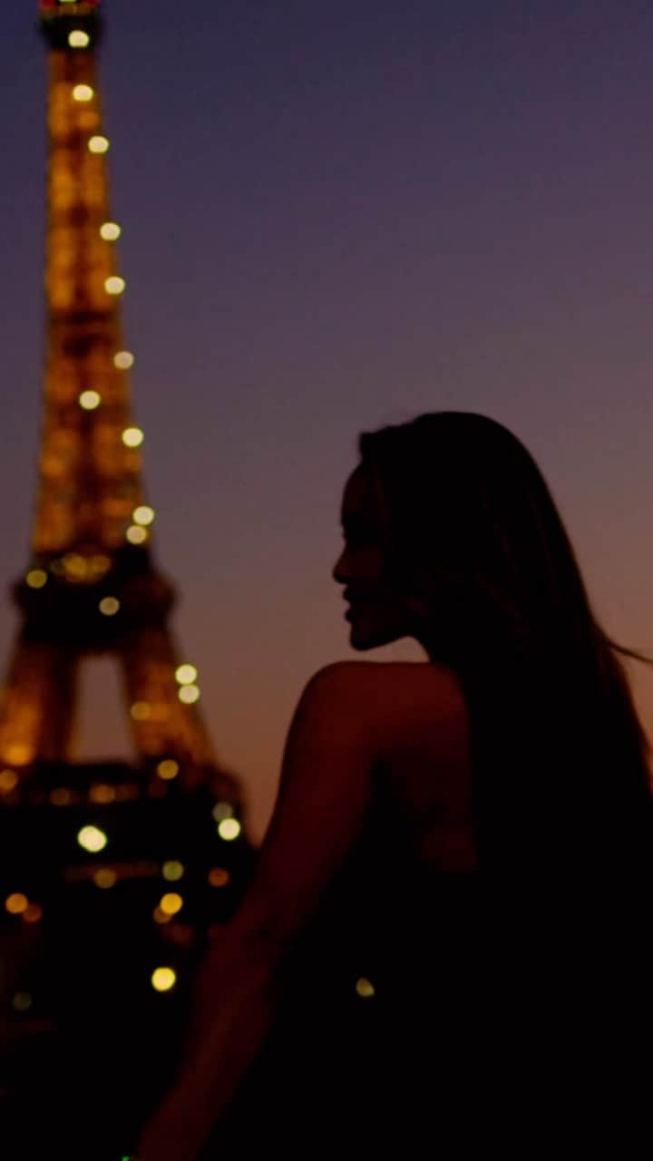 ダフネ・ジョイのインスタグラム：「A lovely time in Paris w @tonywardcouture   Thank you to my team for capturing these special moments. @francklahoui  @ericalexi3hair  @miedjia_faitdesfilms  @hankovisu」