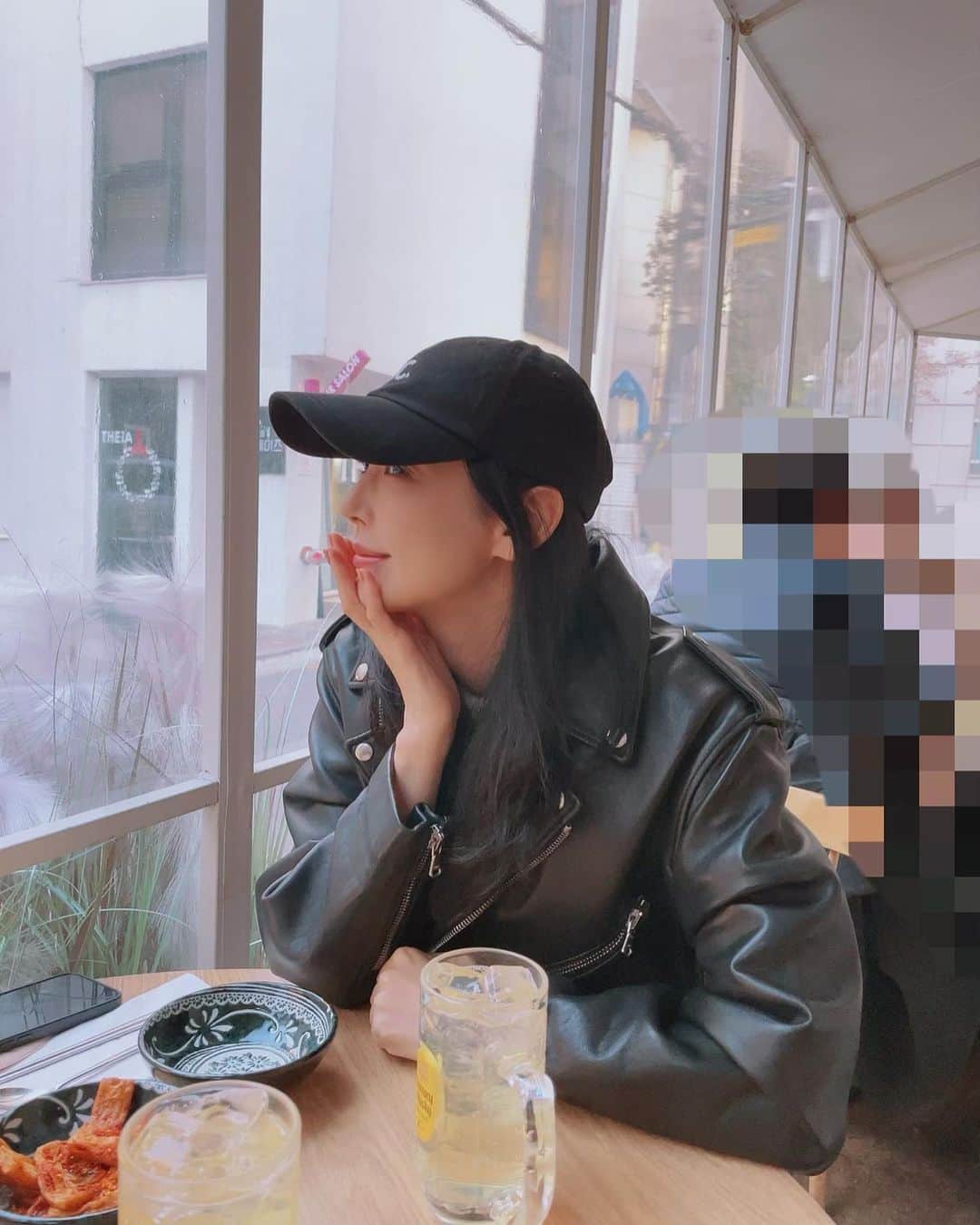 キム・ソヨンのインスタグラム：「🌷🙆‍♀️❤️」