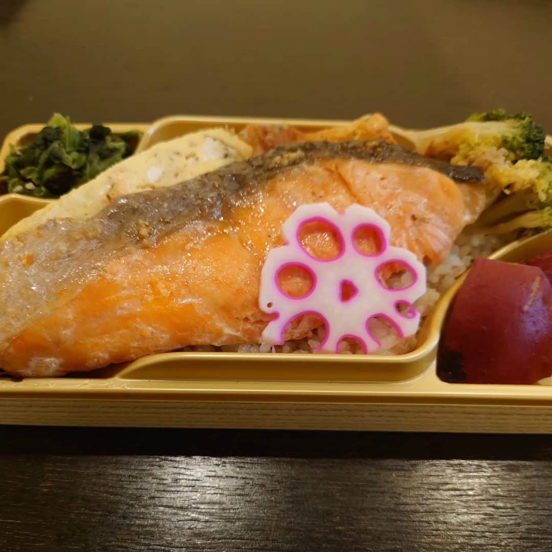 のインスタグラム：「きょうの松ごはん」