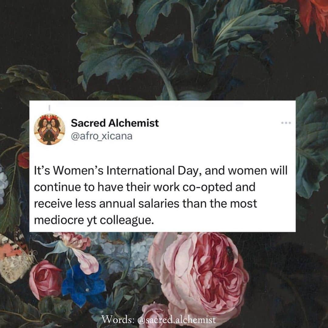 テス・ホリデーさんのインスタグラム写真 - (テス・ホリデーInstagram)「Today is #internationalwomensday & wanted to share this post as a gentle reminder of the work that still needs to be done, and the stories that need to be shared. Thank you to @sacred.alchemist for your words & work 🫶   #womensinternationalday #womensupportingwomen #transwomenarewomen」3月9日 9時33分 - tessholliday