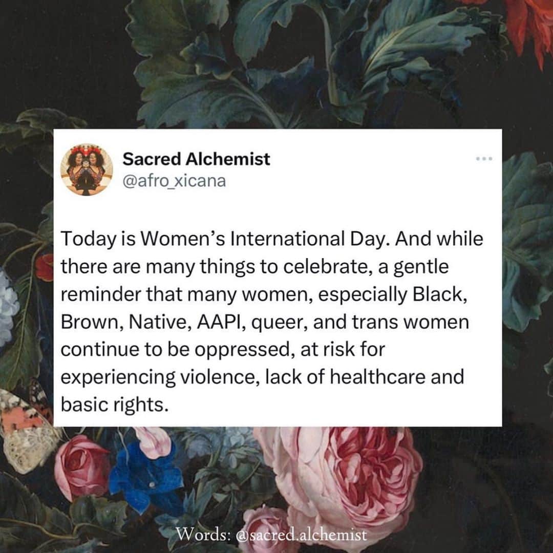 テス・ホリデーのインスタグラム：「Today is #internationalwomensday & wanted to share this post as a gentle reminder of the work that still needs to be done, and the stories that need to be shared. Thank you to @sacred.alchemist for your words & work 🫶   #womensinternationalday #womensupportingwomen #transwomenarewomen」