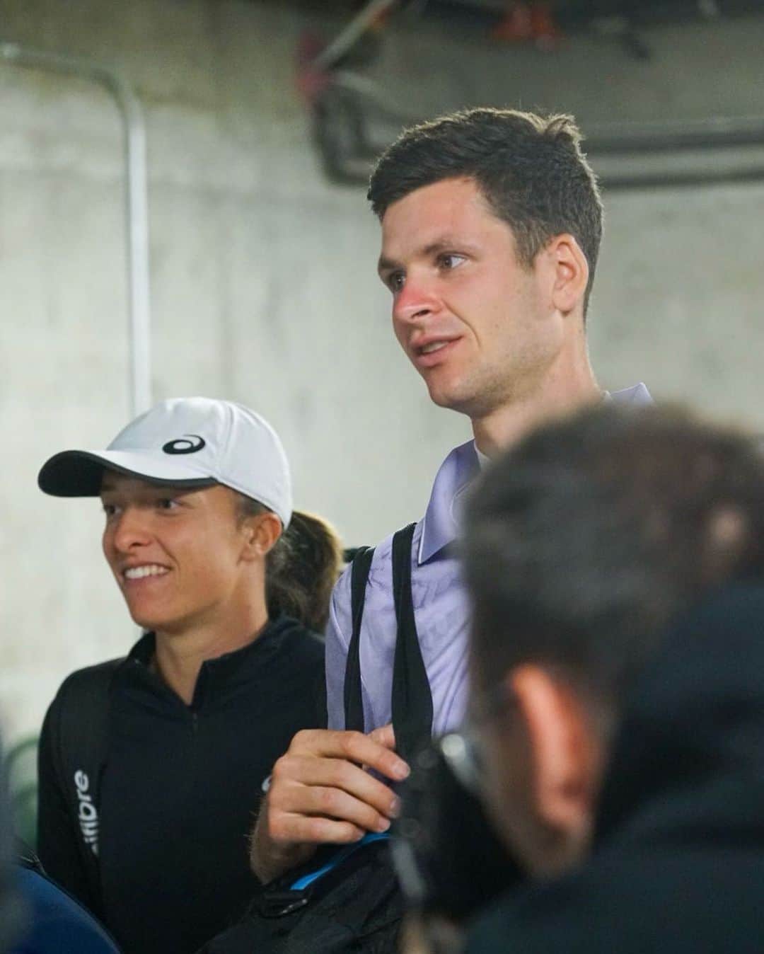 フベルト・フルカチュさんのインスタグラム写真 - (フベルト・フルカチュInstagram)「Really enjoyed sharing the court with @iga.swiatek and other players at @tiebreaktens last night 🌴🔟」3月9日 11時44分 - hubihurkacz