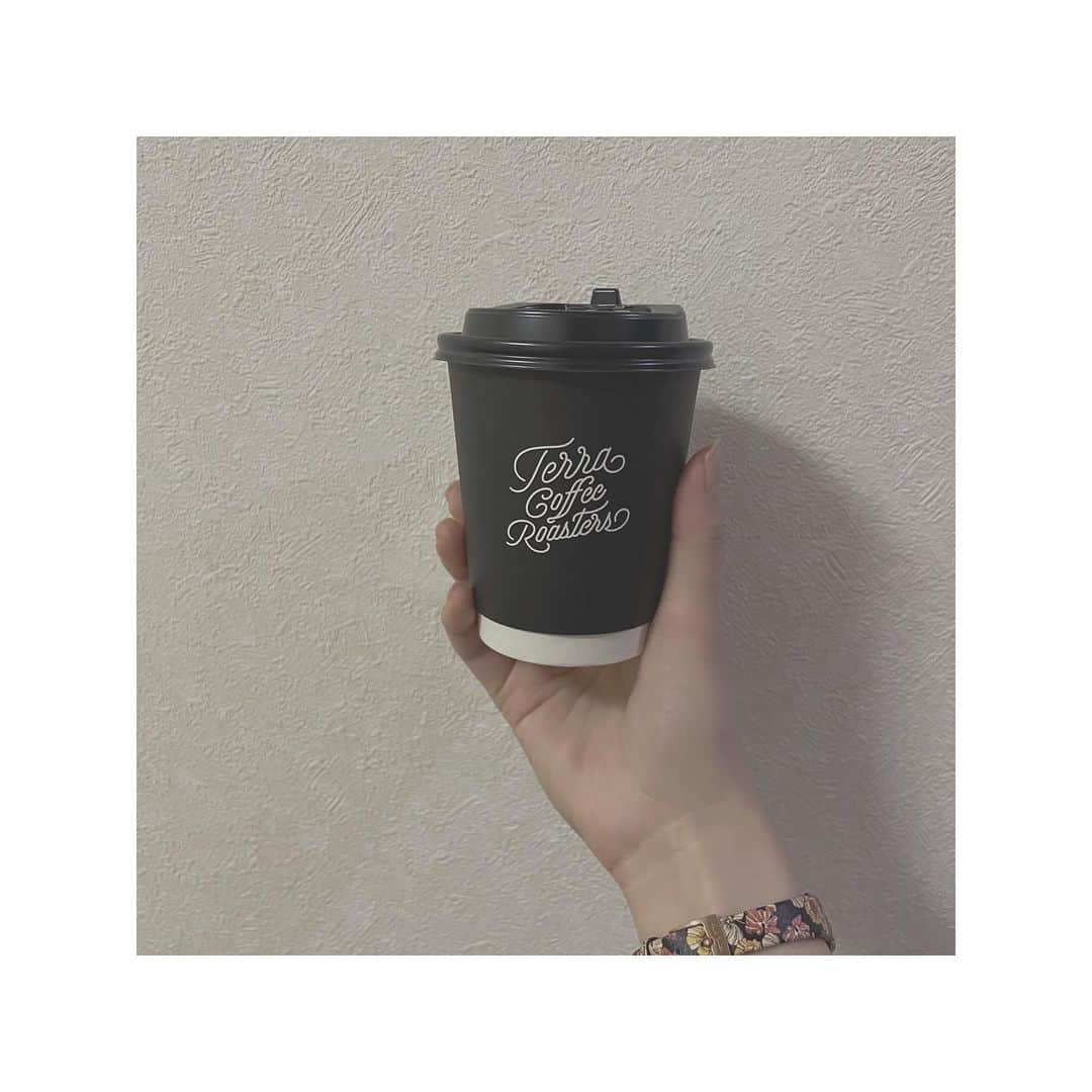 小泉里紗さんのインスタグラム写真 - (小泉里紗Instagram)「𖠚ᐝ   #terracoffeeroasters   #大阪カフェ」3月9日 11時52分 - risa_kizm