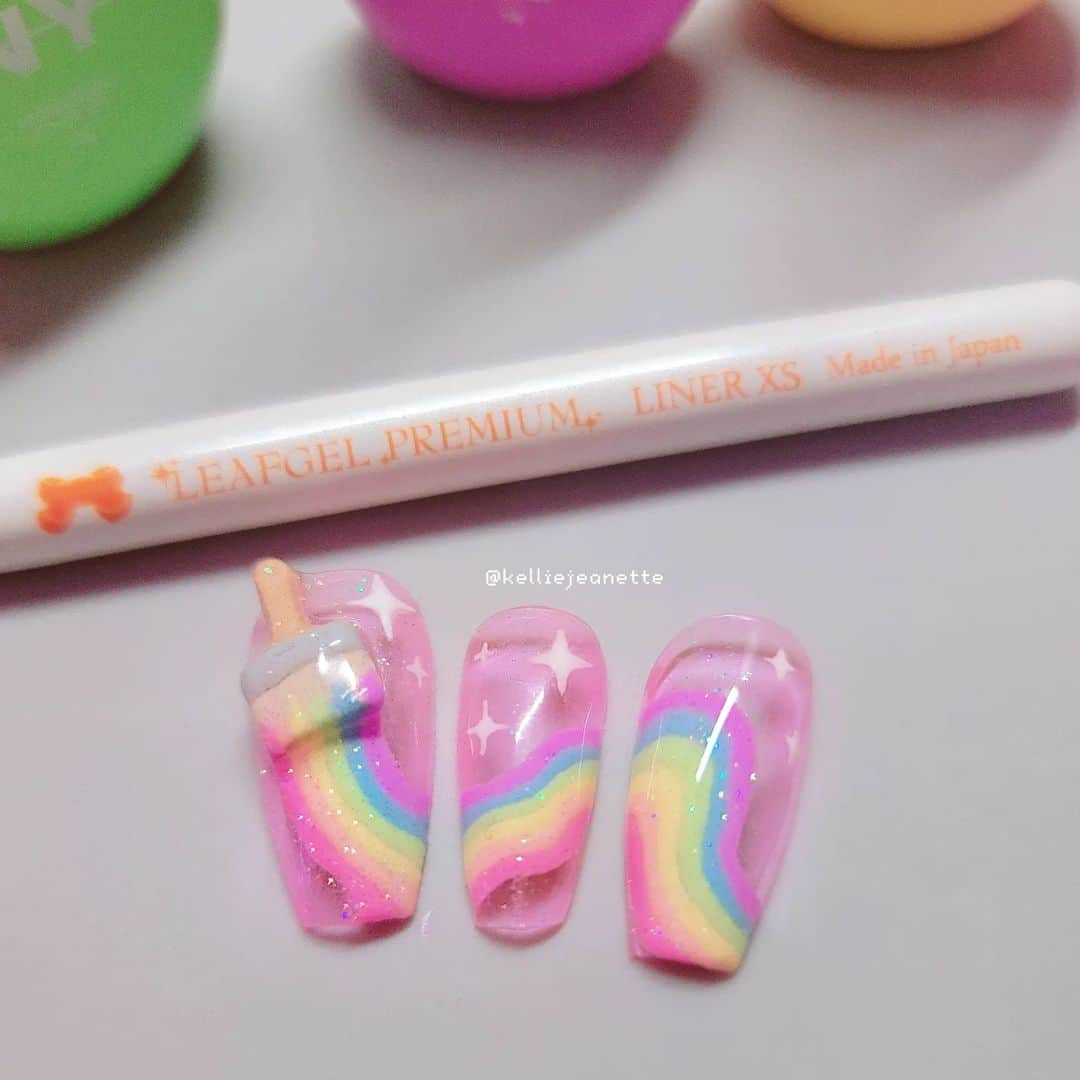 ケリーのインスタグラム：「I do nails for fun, but I think I'm going to start selling press ons!! Would you guys buy these? Obviously this is not a full set, still a work in progress! #WIP #nails #nailart #naildesigns #nailinspo #nailsofinstagram #nailporn #3dnailart #3dnails #3dネイル #ネイル #kawaii #kawaiinails #rainbownails」