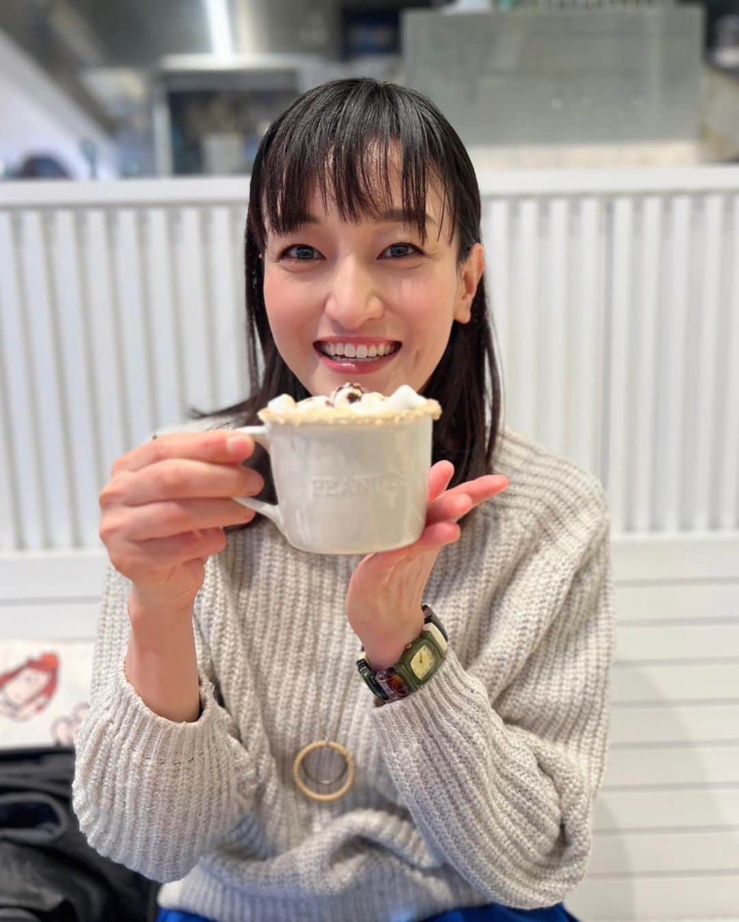 瑞羽奏都（水谷美月）さんのインスタグラム写真 - (瑞羽奏都（水谷美月）Instagram)「ぽこちゃんによる不意打ち📸🤣  表参道にある「d'une rarete」のクロックマダム🍳 映えランチを目の前に、一生懸命写真撮っていたら…📸私の方がよくひっそり相手を撮る事多いのに…この日は、早々に自分がやられてた(笑) クロックマダムは中にとろーりチーズが入ってて、とても美味しくて…一瞬で胃袋の中に🎶 店内も落ち着いた空間で居心地がとても良かったです✨  あとは、事前告知されて撮ってくれたマシュマロラテとのお写真も☕️ぽこちゃん、ありがと💕  #ランチ #lunch #カフェ #cafe #café #カフェ巡り #dunerarete #デュヌラルテ #クロックマダム #不意打ち #不意打ちショット #自然体」3月9日 13時45分 - mizuki.m_mizuha