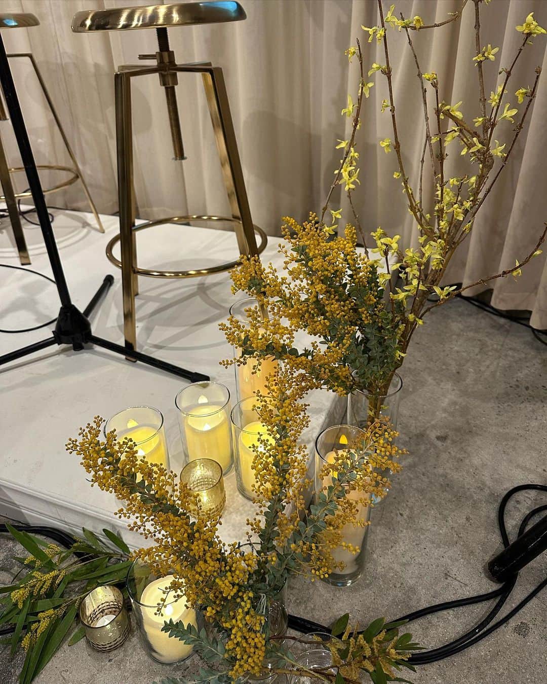 サブリナ・クラウディオさんのインスタグラム写真 - (サブリナ・クラウディオInstagram)「celebrated international womens day w/ @aweinspired & @posse.la 🤍   most beautiful jewerly with the most beautiful story 🤍 their brand new store on melrose is gorg btw!!」3月10日 2時57分 - sabrinaclaudio